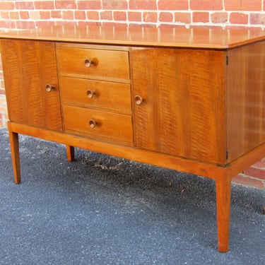 Midcentury Gordon Russell for Heal's Walnut Sideboard. Vintage - Modern - Retro - Danish - Scandinavian style 