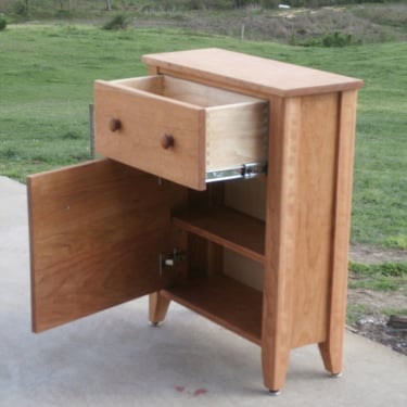 X1211A *Hardwood Cabinet with 1 Inset Drawer, 1 Door, Corner Posts, 23