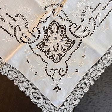 Italian needle lace tablecloth 36x35" SQ elaborate embroidery 