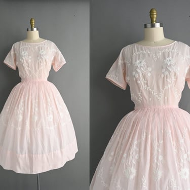 vintage 1950s Mr. Henry Pastel Pink Floral Embroidered Dress - Medium Large 