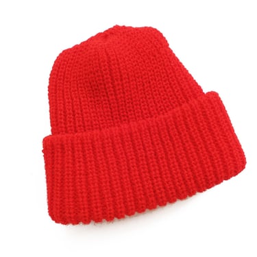 vintage beanie / red beanie / 1970s red acrylic knit red cuffed beanie cap toque 