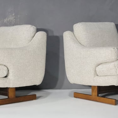 Milo Baughman Lounge Chairs with T-Leg Walnut Base and New Upholstery