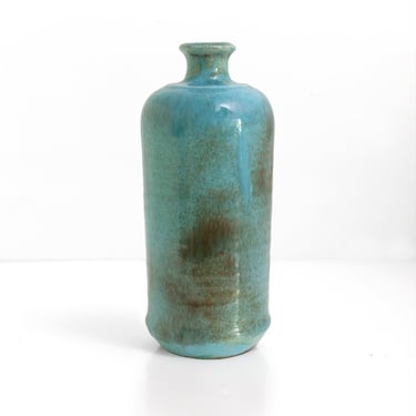Valentina Modig-Manuel turquoise ceramic vase, studio Keramos Finland