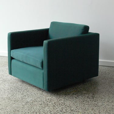 Charles Pfister Lounge Chair for Knoll (2 Available) 