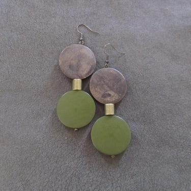 Mid century bold wooden earrings, olive green 2 