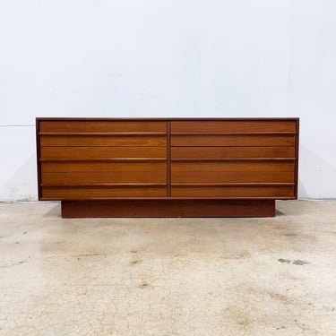 Danish 6-Drawer Lowboy Dresser *MESSAGE US for shipping quote* 