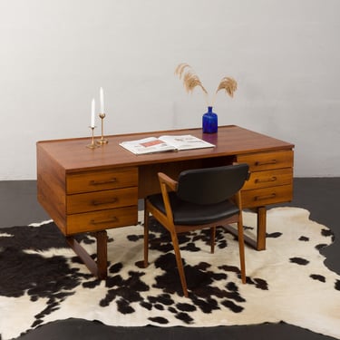 Mid-Century Rosewood Freestanding Desk by Torben Valeur & Henning Jensen for Dyrlund, 1960s 