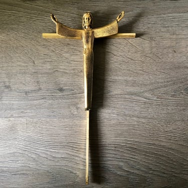 Vintage Brass wall hung Mid Century Modern Crucifix, Religious, Catholic Decor, Wall Cross 