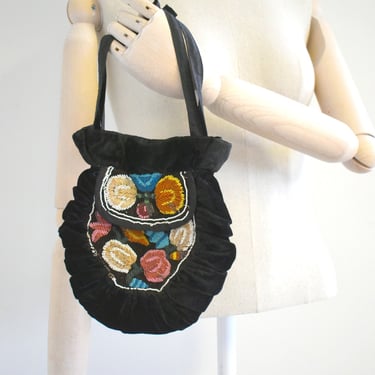 1930s Black Silk Velvet Beaded Handbag 