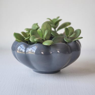 Vintage ceramic art pottery tulip shape planter 