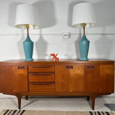 Mid Century Modern Teak Credenza With Bar By Greaves & Thomas 
