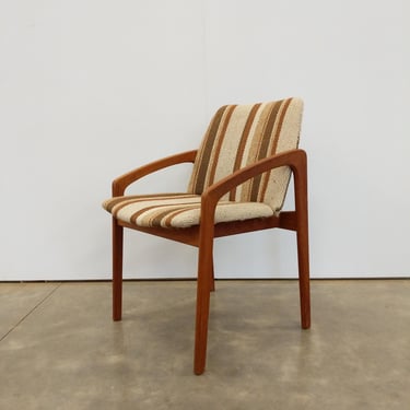 Vintage Danish Mid Century Modern Teak Chair by Henning Kjaernulf 