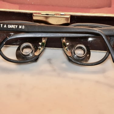 Vintage Designs for Vision's Surgical Telescopes Custom Made Medical Doctor Eyeglasses Yeoman Frame Original Case Cardiac Surgeon Glasses 