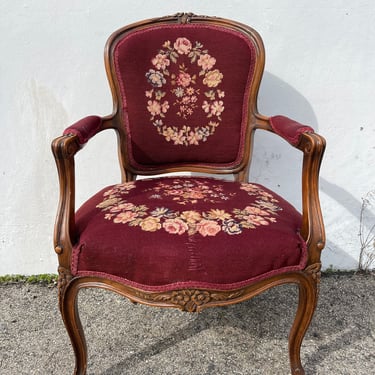 Antique French Provincial Armchair Chair Needlepoint Tapestry Bergere Boudoir Vanity Seating Glam  Carved Wood Fabric Regency Bench Seat 