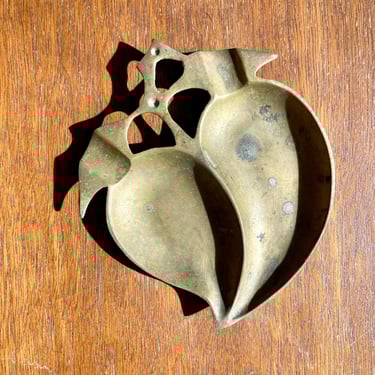 Vintage Brass Peach Shaped Divided Dish Ashtray | 1950s Change Dish Trinket Catch-All Dish MCM Decor 