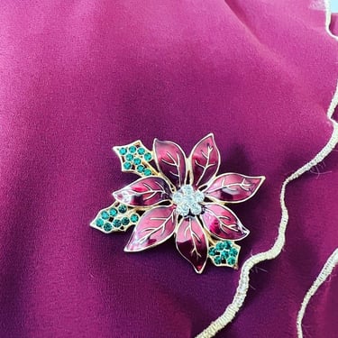 1970s Vintage Liz Claiborne Jeweled Poinsettia Christmas Brooch Gift signed MINT 