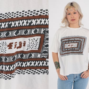 Fiji T-Shirt Y2K Tropical South Pacific Island Shirt Abstract Geometric Graphic Tee Retro Tourist Travel White Cotton Vintage 00s Large L 