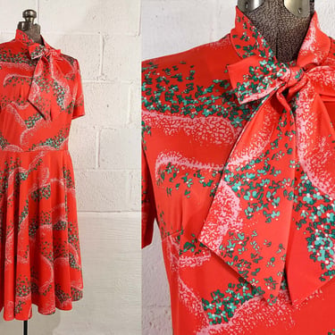 Vintage Bright Coral Dress Short Sleeve Fit & Flare Tie Neck Pussybow Floral Union Made Large 1970s 