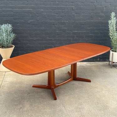 Large Vintage Mid-Century Danish Modern Teak Expanding Dining Table, c.1960’s 