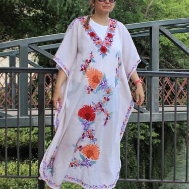 Plus Size Kaftan, Vintage 70s Embroidered Caftan, One Size Women, beige cotton, colorful embroidery 