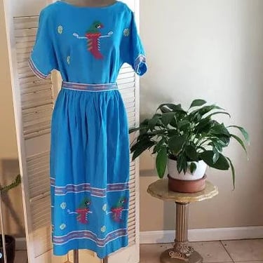 Vintage 70s/80s Gauzy 2 Piece Cotton Ethnic Dress Hand Embroidered  PARROTs Boho Sz L   POCKETS 