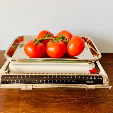 Vintage Westa Kitchen Scale, AGT3 Deli Style, enamel metal from West Germany, Retro Kitchen Decor, 1950s Kitchen, Mid Century Modern 