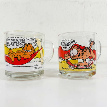 Vintage Garfield Mugs Set of 2 Pair Glass Tea Coffee McDonald's Jim Davis Retro Kitsch Kitchen 1970s 70s Cartoon 