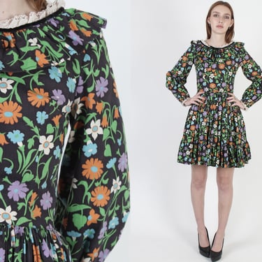 60s Darling Big Flower Print Mini Dress, Wildflower Prairie Festival Dress, Vintage 1960's Bold Print Dress With Full Skirt 