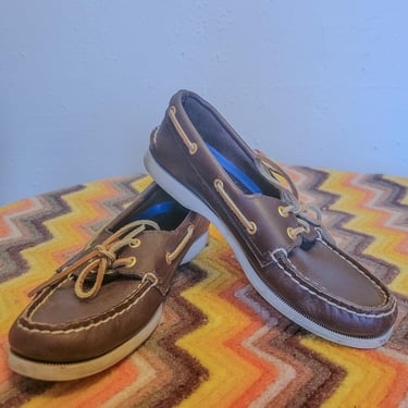 Vintage Sperry Top-Sider boat shoe size 6 1/2, brown leather two eye lace up slip on women casual flat shoes 