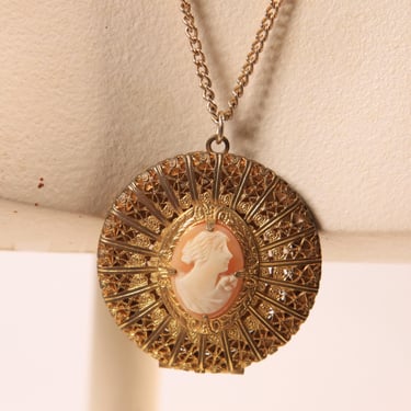 1970s Gold Tone Metal Pink and Cream Cameo Locket Pendant Necklace 