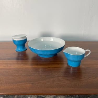 Vintage Set of Paul McCobb by Jackson China Ceramic Sugar Bowl, Milk Pitcher, and Bowl in Blue