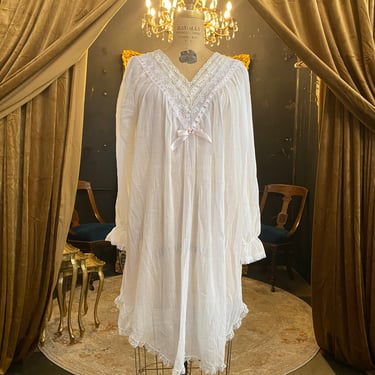 1980s nightgown, cottagecore, white cotton gauze, vintage pjs, 80s nightie, sleepwear, victorian, ruffles and lace, small medium, victorian 