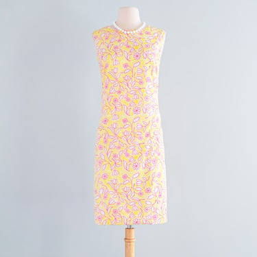 The Lilly! 1960's Strawberry Lemonade Floral Summer Shift Dress by Lilly Pulitzer / Sz ML