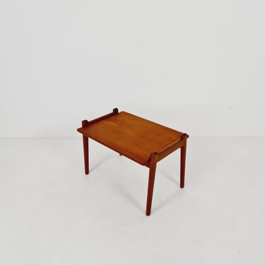 Norwegian vintage side table model vanet by Frederik Kayser, Norway, 1950s 