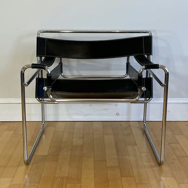 Wassily Chair Model B3 in Black Leather by Marcel Breuer, Italy, 1925