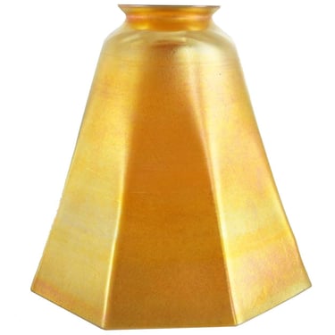 Large American Tiffany Studios Art Nouveau Art Glass Gold Lamp Shade 