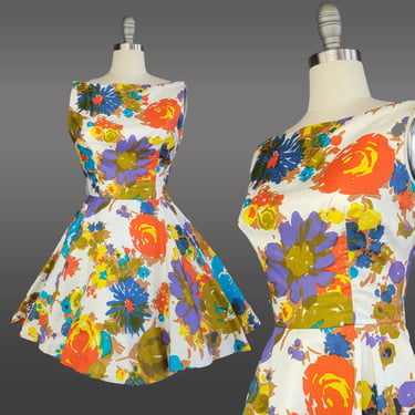 1960s Dress / 1960s Mini Dress / 1960s Floral Cotton Short Dress / Backless  Dress / Size Small 