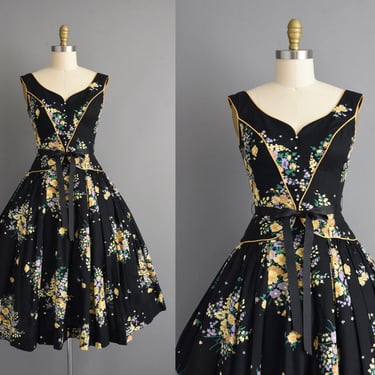 vintage 1950s dress | Gorgeous Black Cotton Floral Print Sweeping Full Skirt Summer Sun Dress | Small | 50s dress 