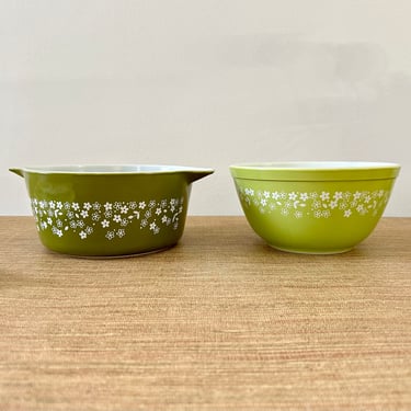 Vintage Pyrex Light Green Crazy Daisy Mixing Bowl (402) and Dark Green Casserole Dish (474-B) 