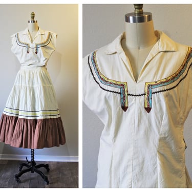 Vintage 1940s 50s Yellow Brown with Embroidered Collar Patio Dress Southwest Cotton Circle Skirt Dress  // Modern Size US 4 6 small 