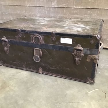 Ol’ Steamer Trunk (Tacoma)