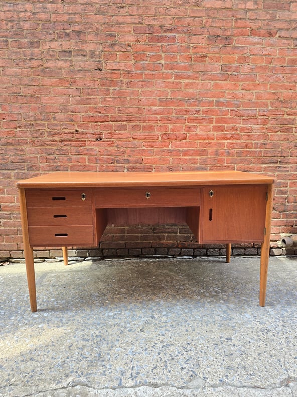 ST0524097 Danish Teak Desk with Bookshelf