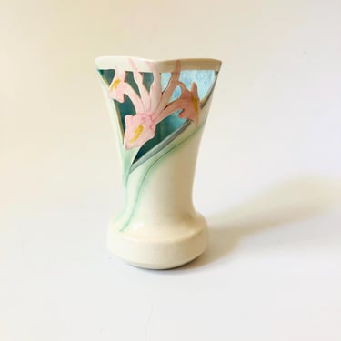 Robert Finn Porcelain Iris Cutout Vase 