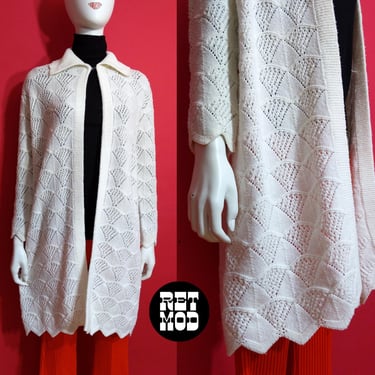 Cozy Vintage 60s 70s Slightly Off-White Long Open Cardigan with Scalloped Hem 