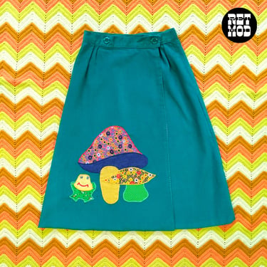 Kitschy Cute Vintage 70s 80s Emerald Green Corduroy Skirt with Mushroom & Frog Appliqué 