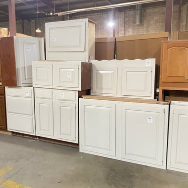 10 Piece Set of White Painted Kitchen Cabinets