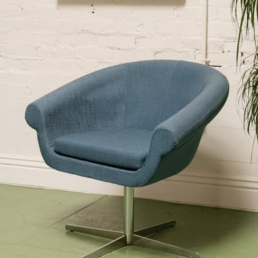 Blue Vintage Swivel Chair