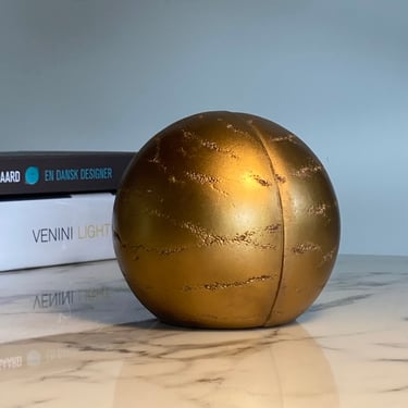 Pair of resin spherical bookends by Silvestri 