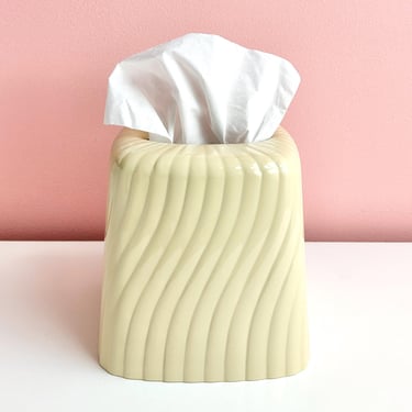 Curvy Cream-Colored Tissue Box Cover 