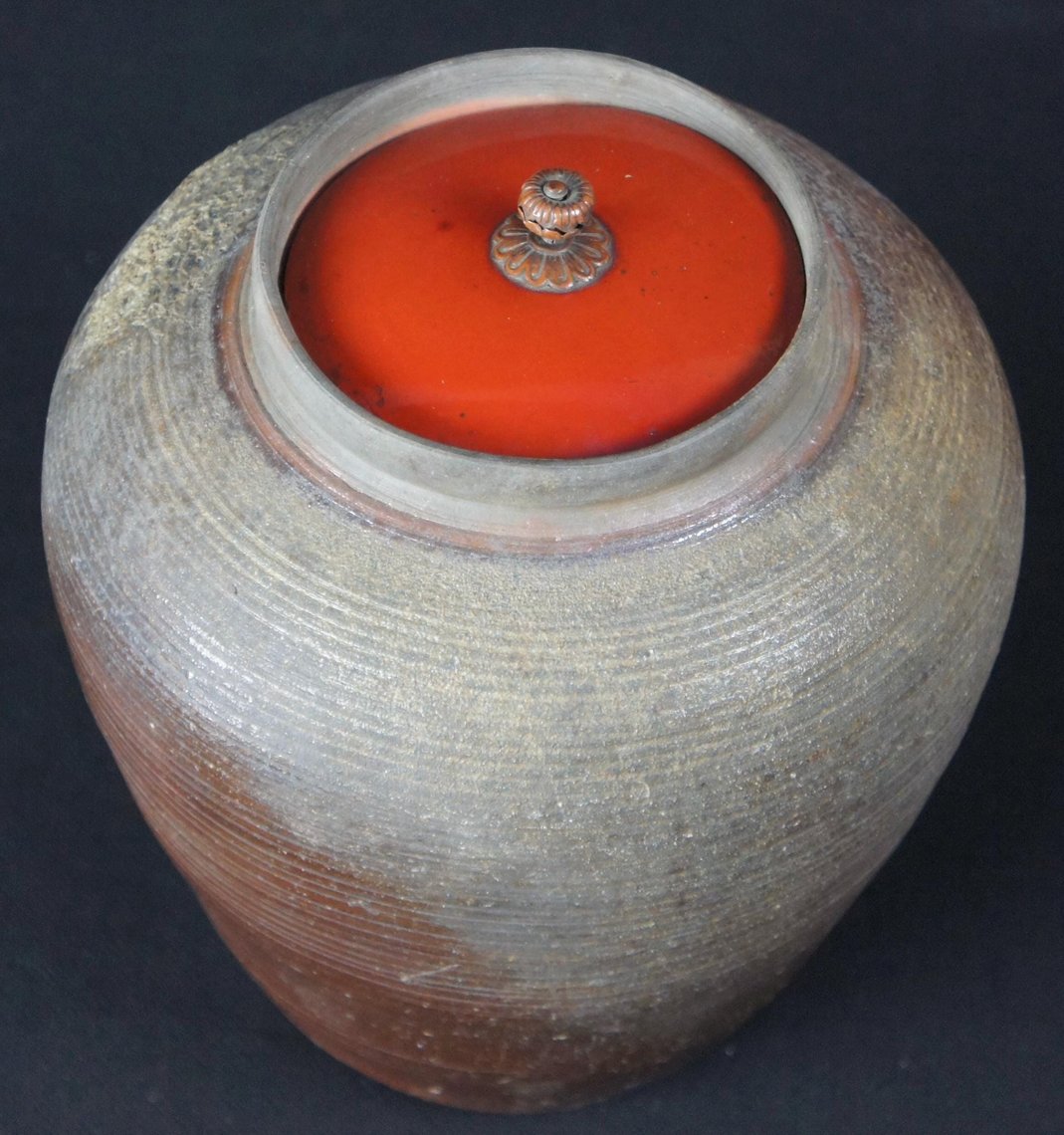 Japan Tokoname Chatsubo ceramic tea leaf holder 1900 wood